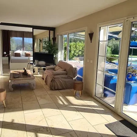 Location Avec Piscine Chauffee * Le Castellet